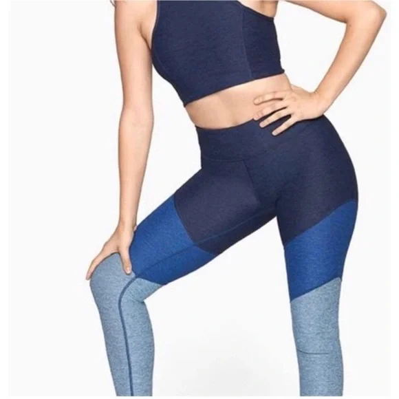 Outdoor Voices Leggings - Picture 5 of 5